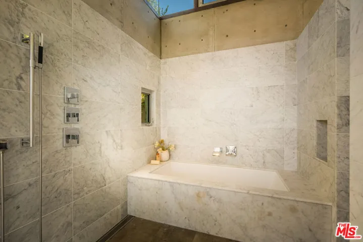 1347 Palms Boulevard, Venice, California 90291