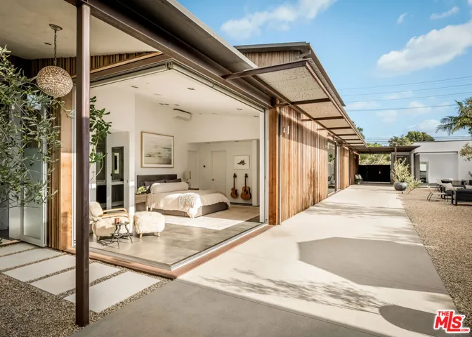 1347 Palms Boulevard, Venice, California 90291