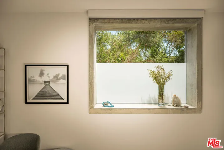 1347 Palms Boulevard, Venice, California 90291