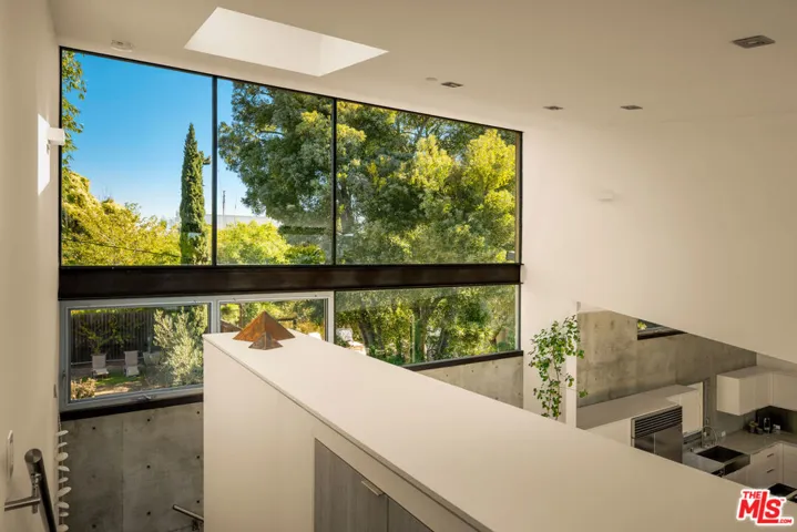 1347 Palms Boulevard, Venice, California 90291