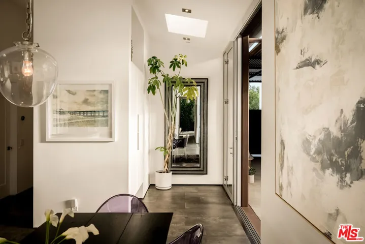 1347 Palms Boulevard, Venice, California 90291