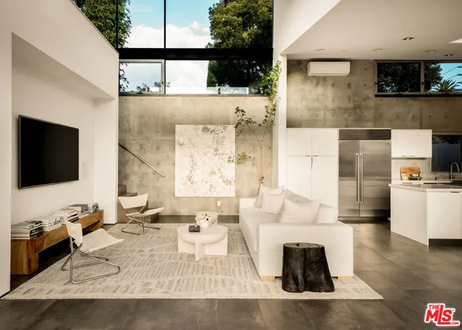 1347 Palms Boulevard, Venice, California 90291