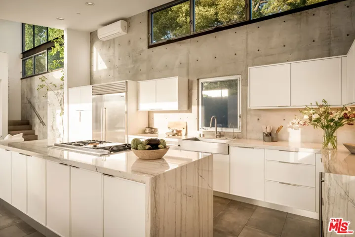 1347 Palms Boulevard, Venice, California 90291