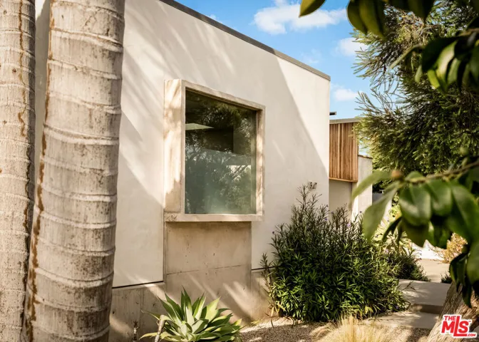 1347 Palms Boulevard, Venice, California 90291