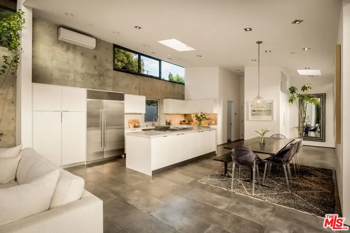 1347 Palms Boulevard, Venice, California 90291
