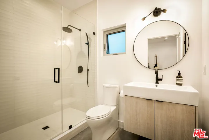 1347 Palms Boulevard, Venice, California 90291