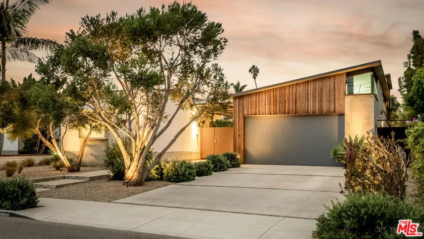 1347 Palms Boulevard, Venice, California 90291