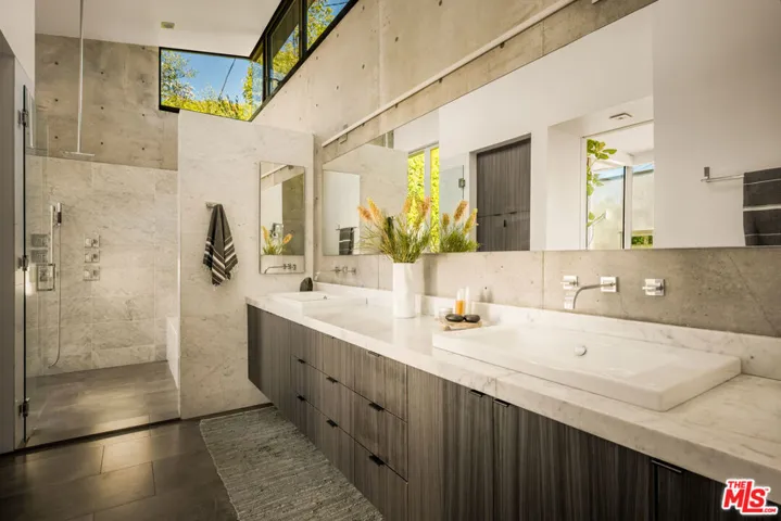1347 Palms Boulevard, Venice, California 90291
