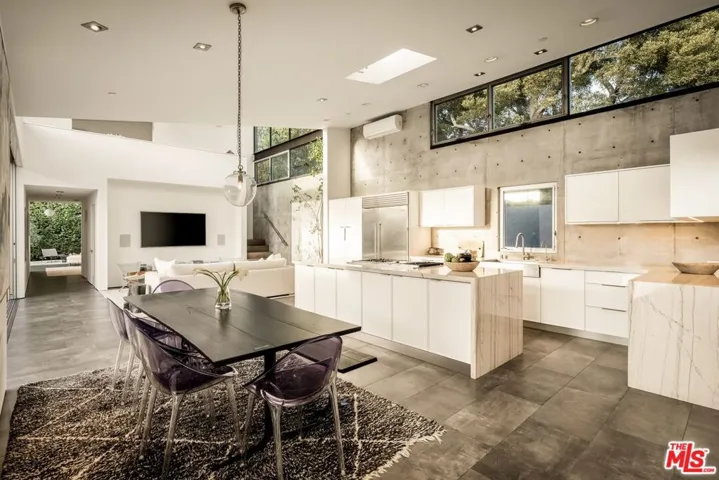 1347 Palms Boulevard, Venice, California 90291