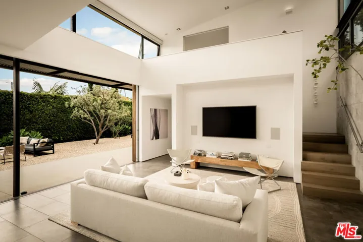 1347 Palms Boulevard, Venice, California 90291