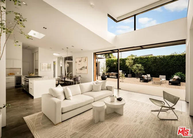 1347 Palms Boulevard, Venice, California 90291
