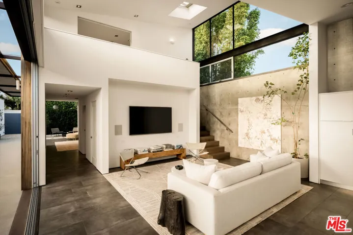 1347 Palms Boulevard, Venice, California 90291