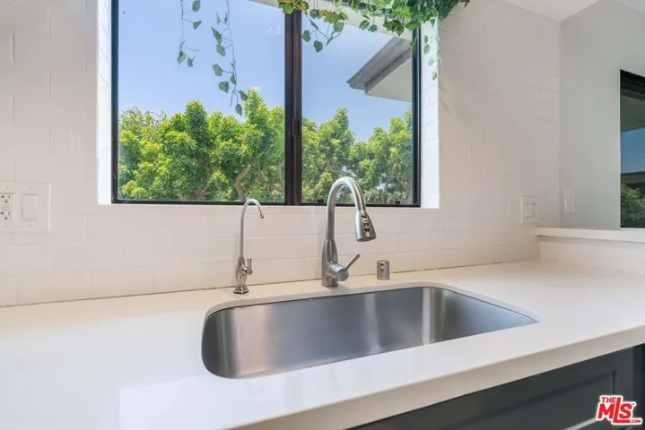 5000 S Centinela Avenue 344, Los Angeles, California 90066