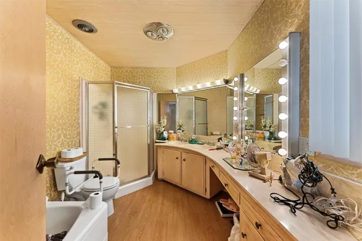 8901 Eton Avenue 87, Canoga Park, California 91304