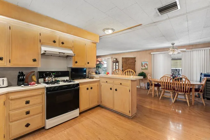 8901 Eton Avenue 87, Canoga Park, California 91304