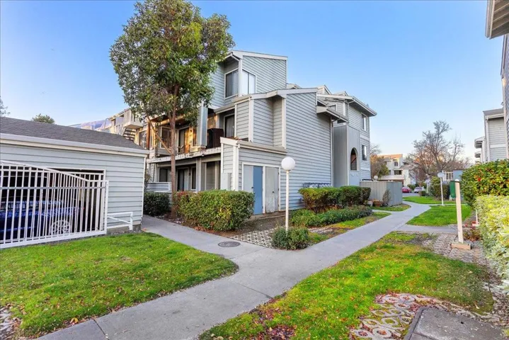 37168 Meadowbrook 105, Fremont, California 94536
