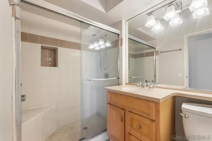 500 W Harbor Dr. 714, San Diego, California 92101
