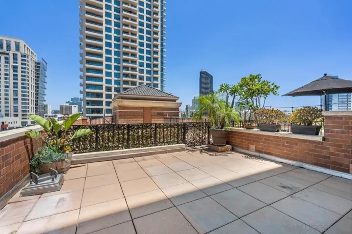 500 W Harbor Dr. 714, San Diego, California 92101