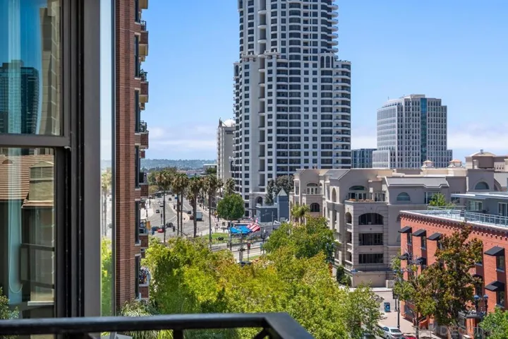 500 W Harbor Dr. 714, San Diego, California 92101