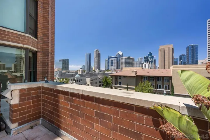 500 W Harbor Dr. 714, San Diego, California 92101