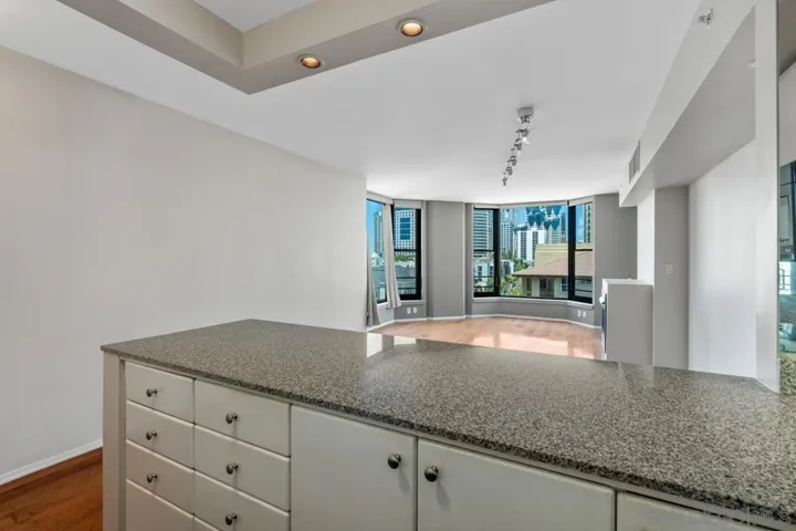 500 W Harbor Dr. 714, San Diego, California 92101