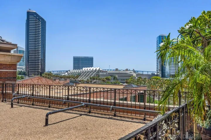 500 W Harbor Dr. 714, San Diego, California 92101