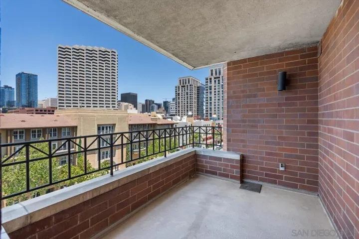 500 W Harbor Dr. 714, San Diego, California 92101