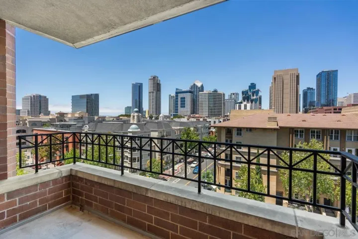 500 W Harbor Dr. 714, San Diego, California 92101