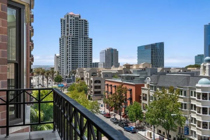 500 W Harbor Dr. 714, San Diego, California 92101
