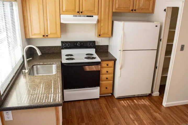 8442 Via Sonoma 80, La Jolla, California 92037