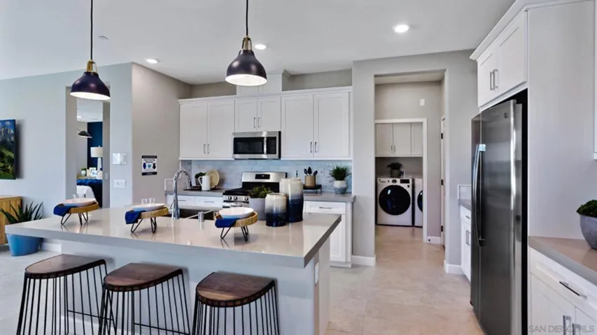1993 Julie Dawn Pl, Escondido, California 92026