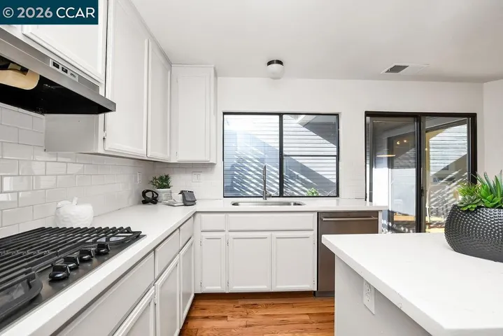 1623 Geary Rd, Walnut Creek, California 94597