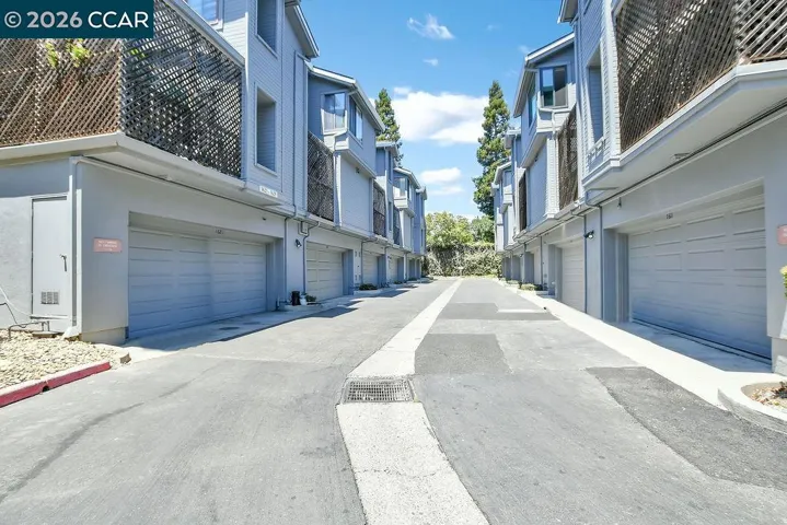 1623 Geary Rd, Walnut Creek, California 94597