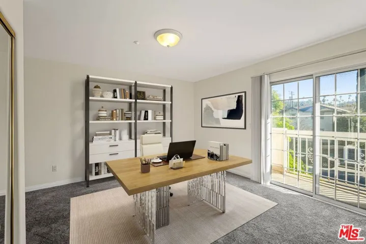 1201 Viola Avenue 104, Glendale, California 91202
