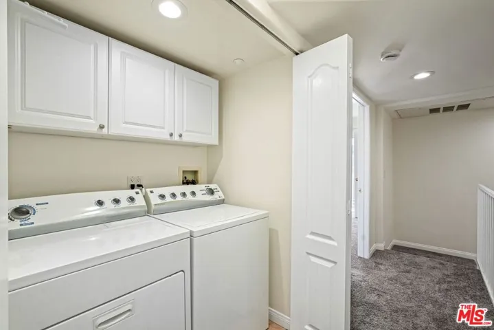 1201 Viola Avenue 104, Glendale, California 91202