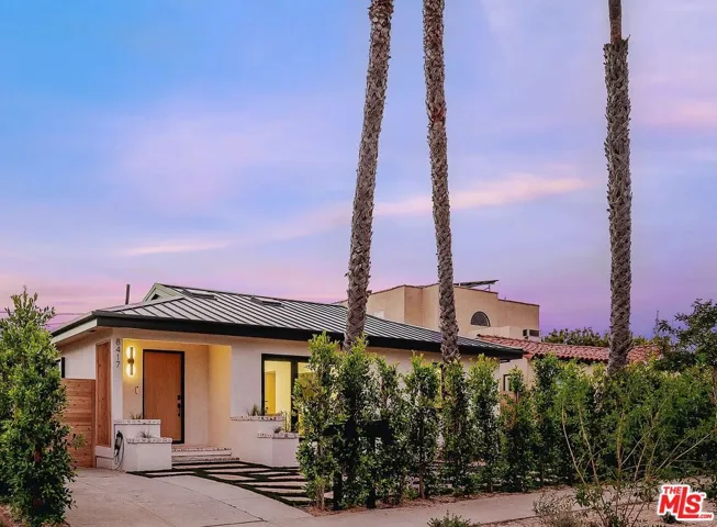 8417 Holy Cross Place A-b, Los Angeles, California 90045