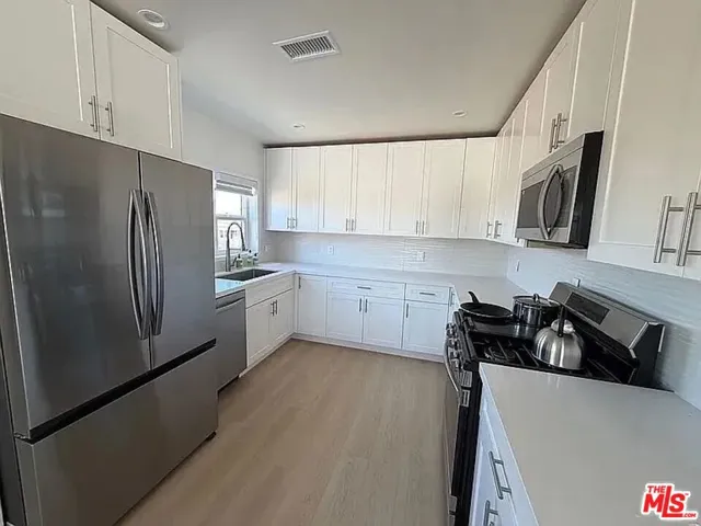 1546 S Ogden Drive 2b, Los Angeles, California 90019