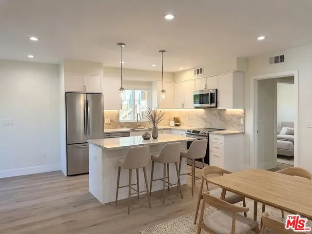 1546 S Ogden Drive 1b, Los Angeles, California 90019