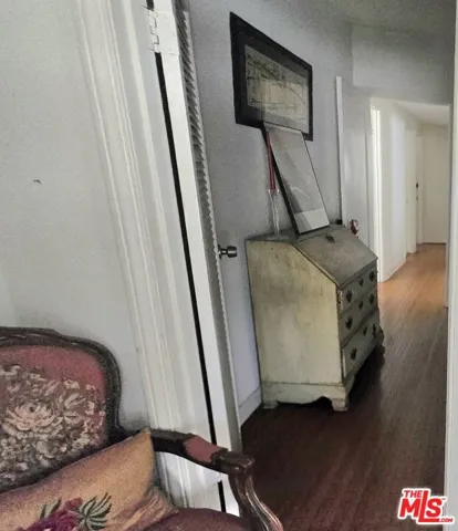 4626 Brynhurst Avenue, Los Angeles, California 90043