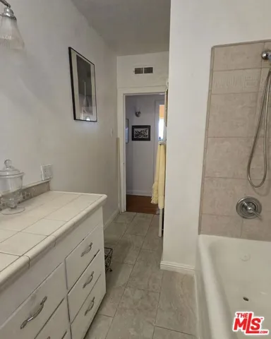 4626 Brynhurst Avenue, Los Angeles, California 90043