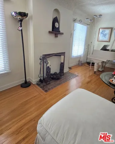 4626 Brynhurst Avenue, Los Angeles, California 90043