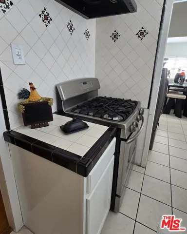 4626 Brynhurst Avenue, Los Angeles, California 90043