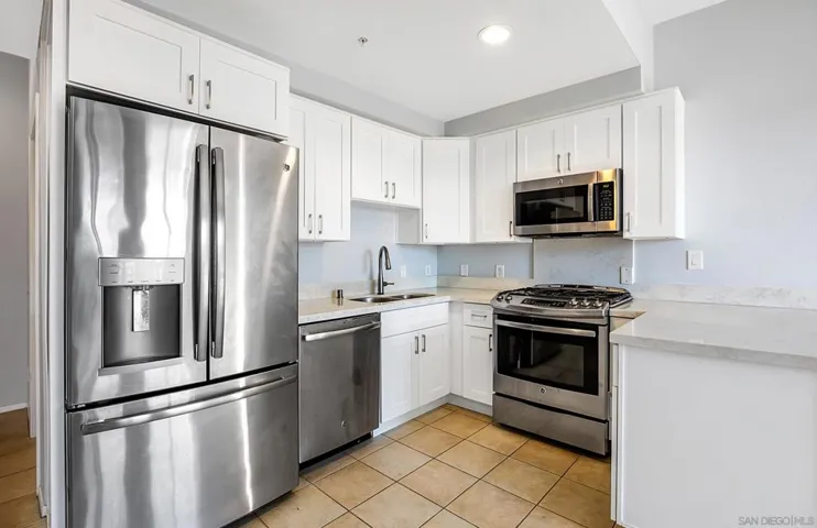 445 Island Ave 706, San Diego, California 92101