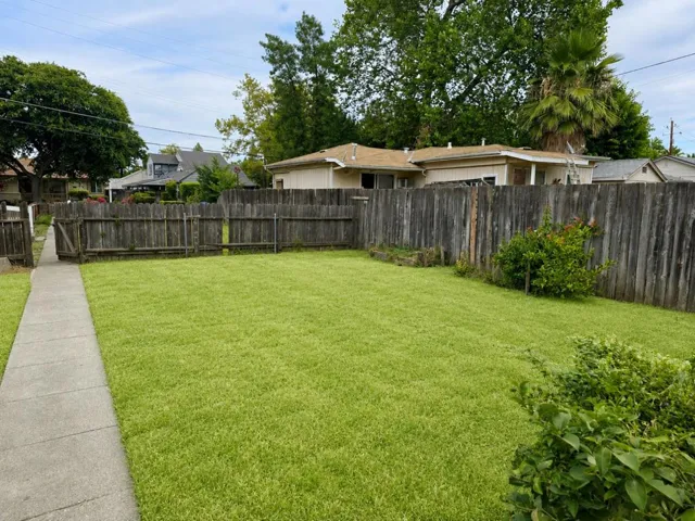 920 Gum Avenue, Woodland, California 95695