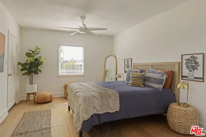 2955 8th Avenue, Los Angeles, California 90018