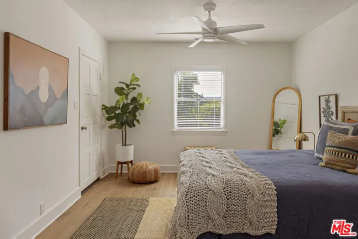 2955 8th Avenue, Los Angeles, California 90018