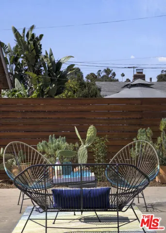 2955 8th Avenue, Los Angeles, California 90018