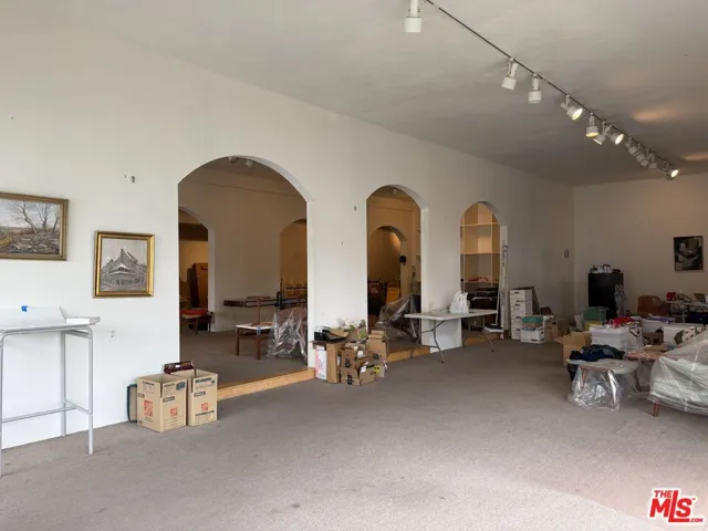 7974 Melrose Avenue 7974, Los Angeles, California 90046