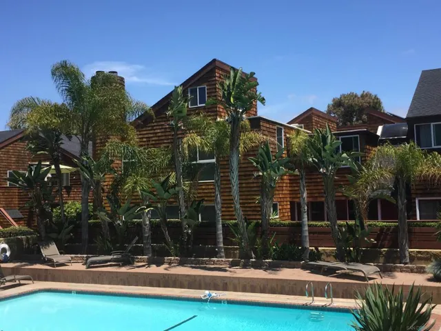 325 S Sierra 36, Solana Beach, California 92075