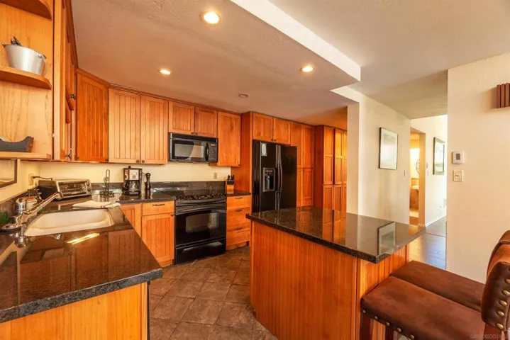 325 S Sierra 36, Solana Beach, California 92075